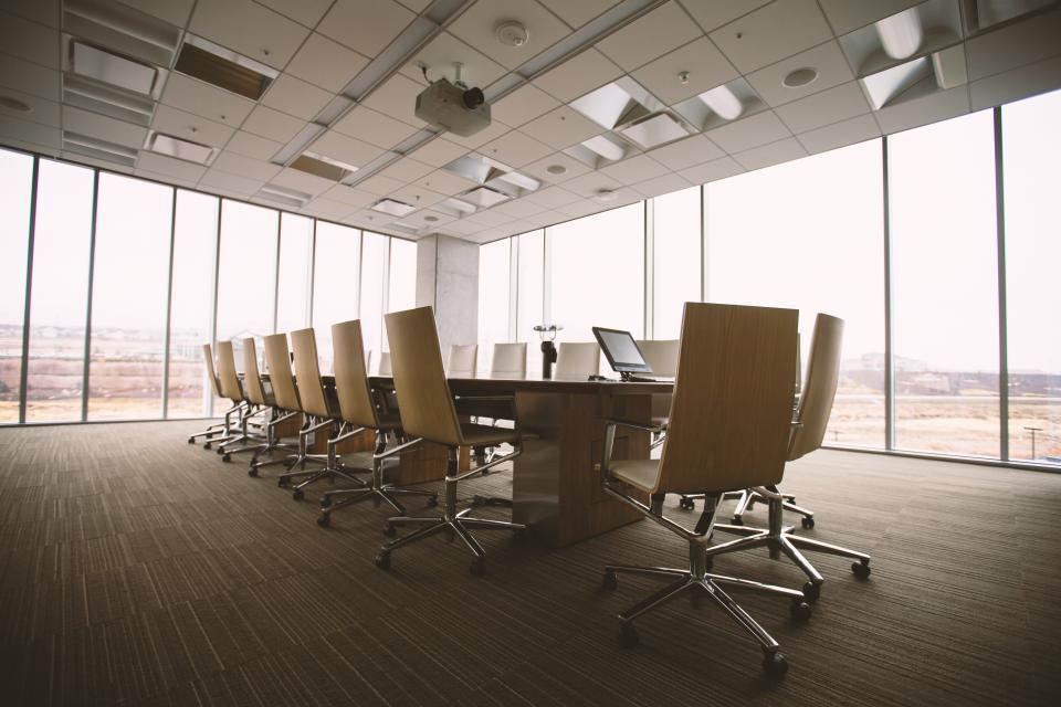 How to Answer HR Interview Questions (With Examples)
